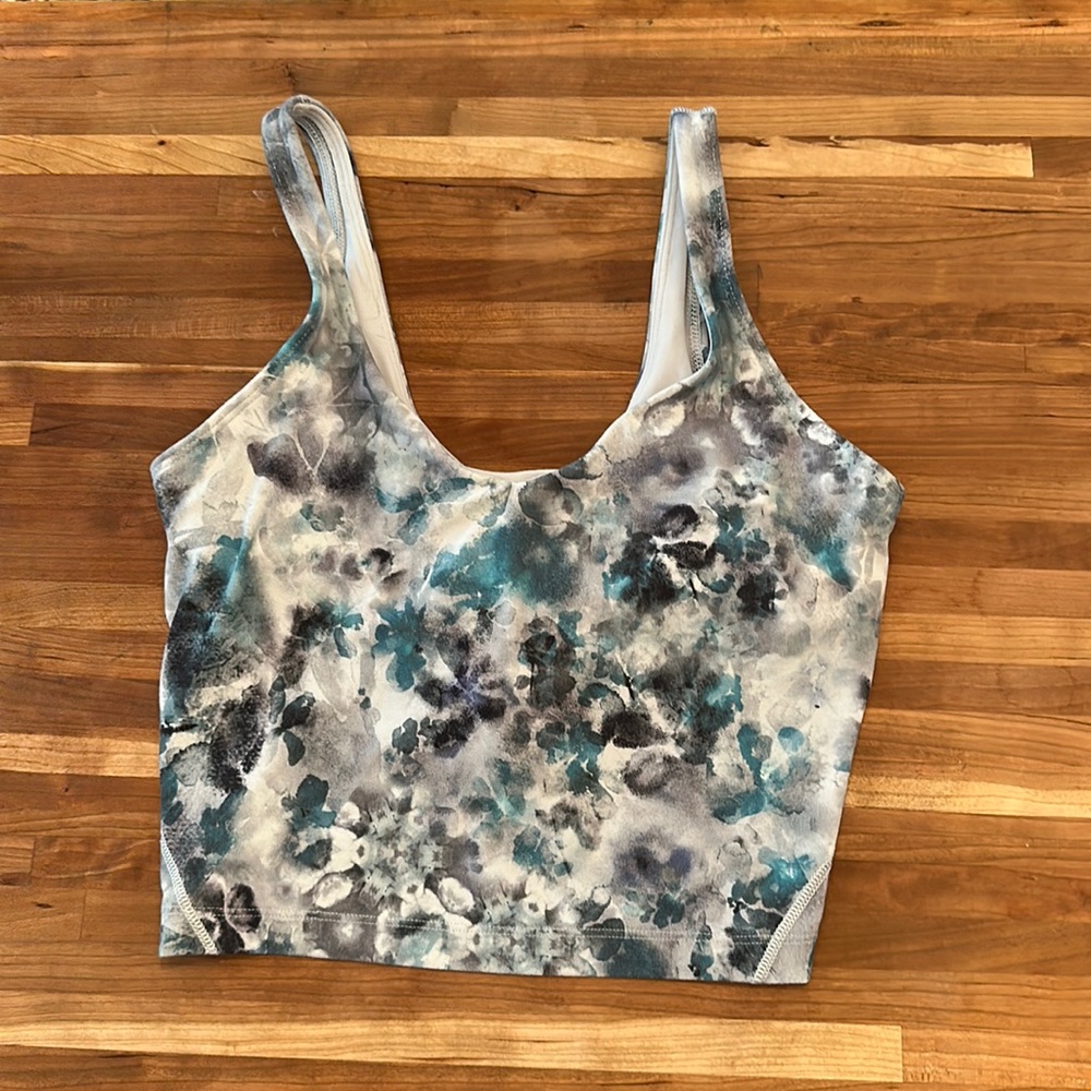 Lululemon cropped tank Sz 4